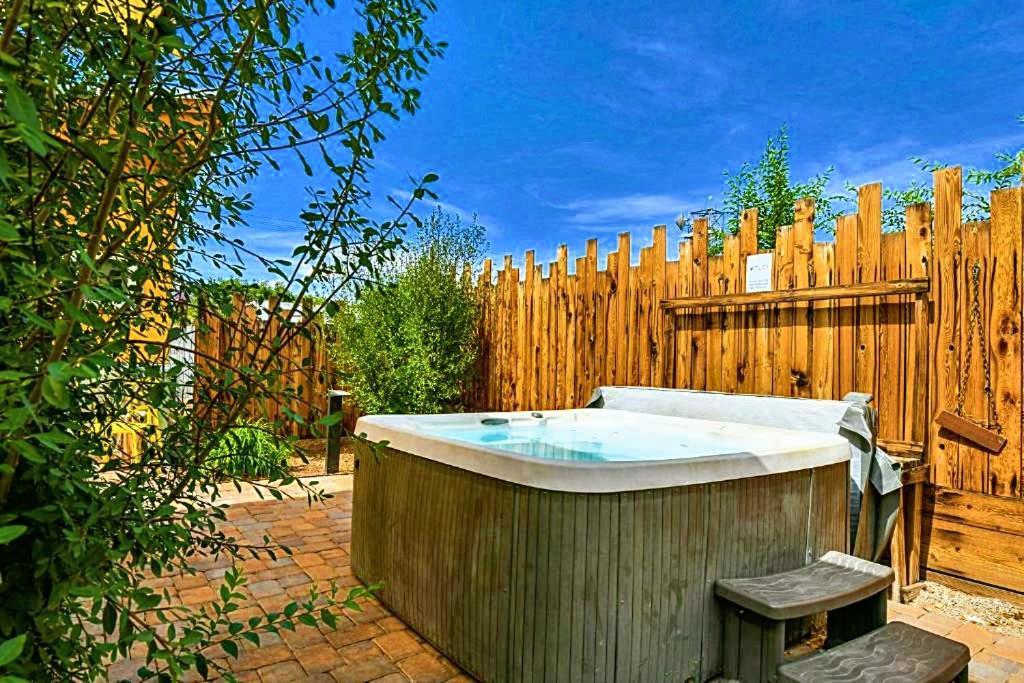 Downtown Kokopelli West 7 - Newly Remodeled Stylish Studio Moab Luaran gambar