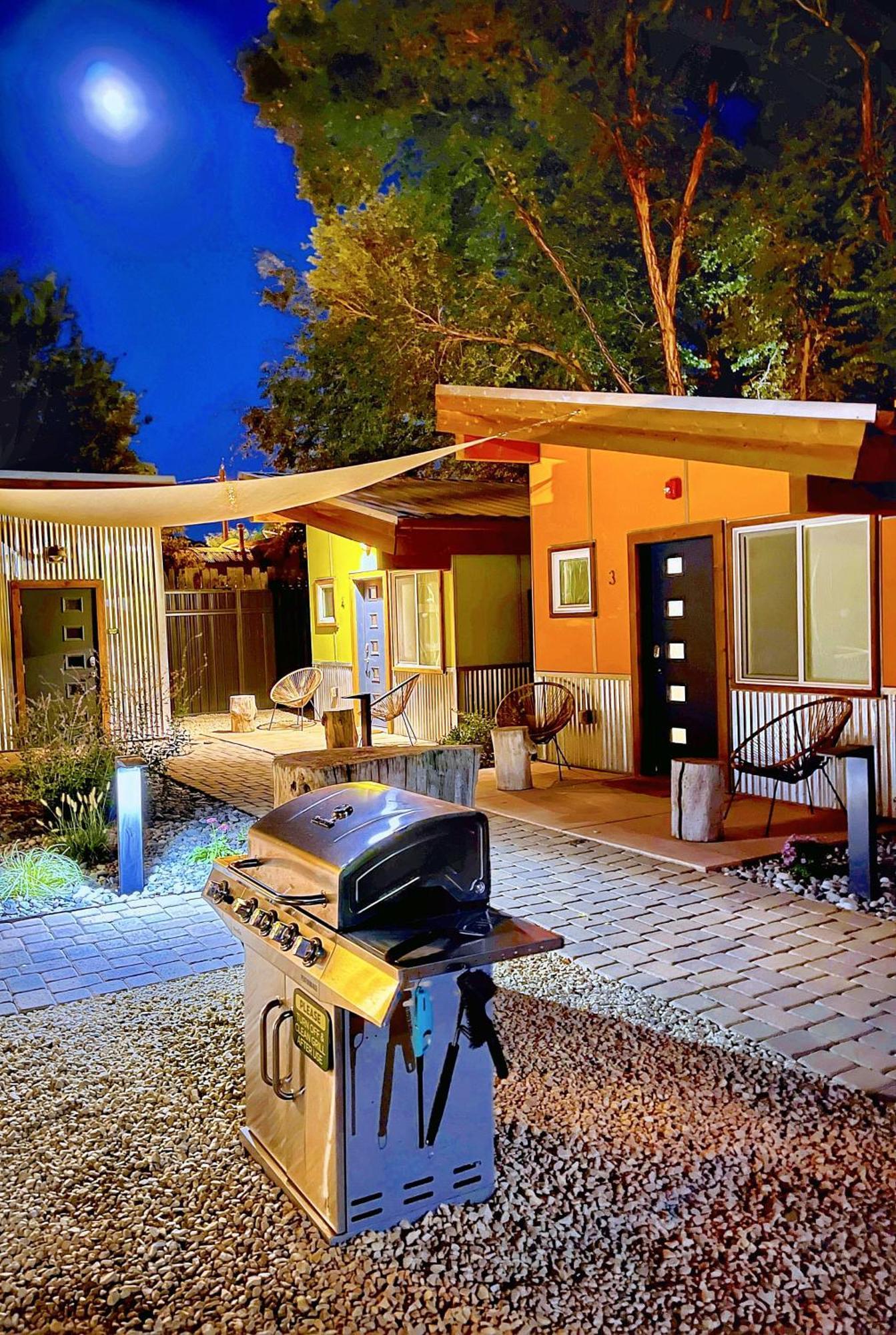 Downtown Kokopelli West 7 - Newly Remodeled Stylish Studio Moab Luaran gambar