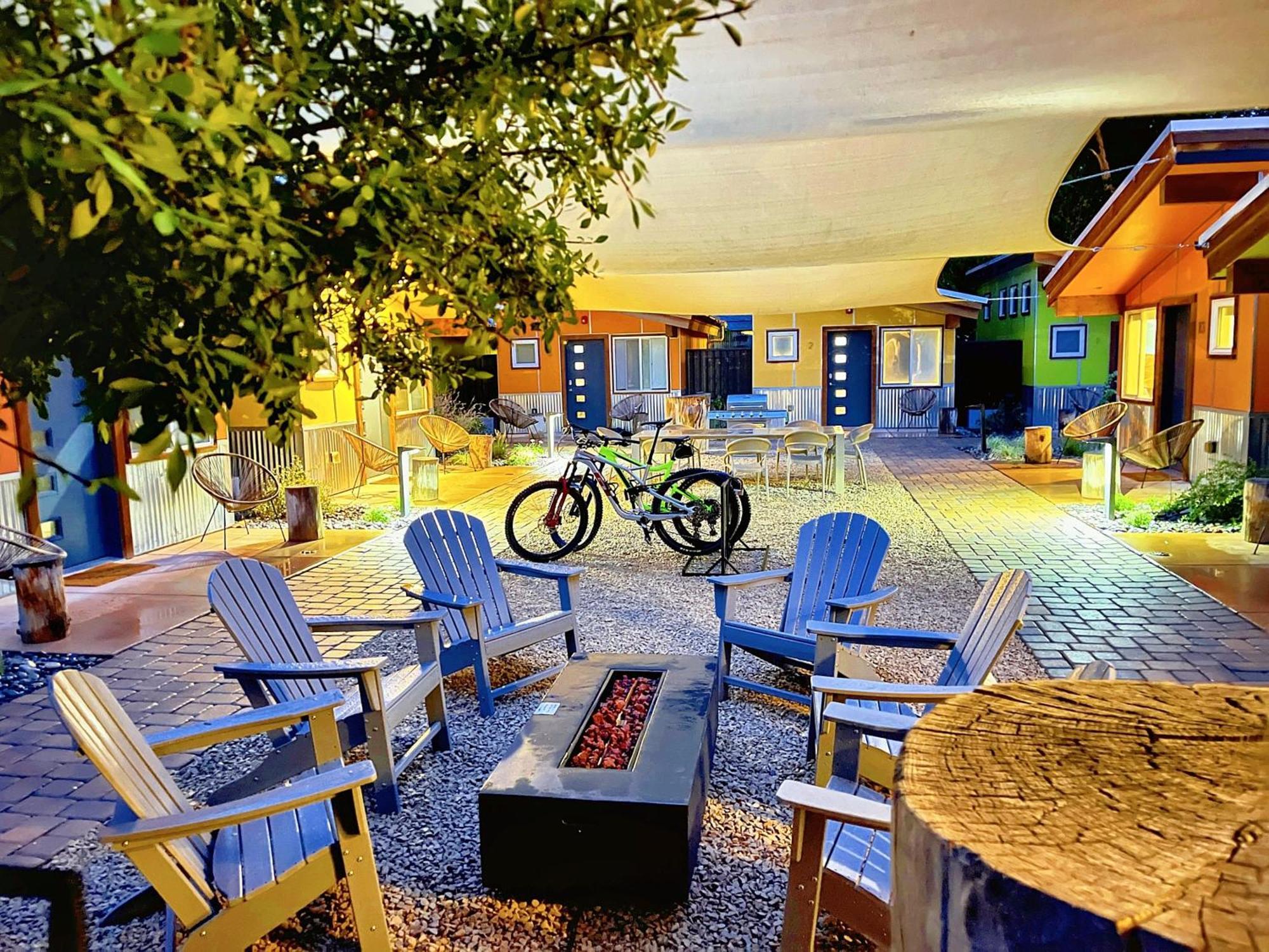 Downtown Kokopelli West 7 - Newly Remodeled Stylish Studio Moab Luaran gambar