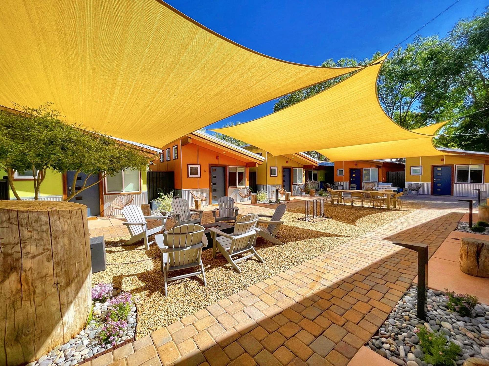 Downtown Kokopelli West 7 - Newly Remodeled Stylish Studio Moab Luaran gambar